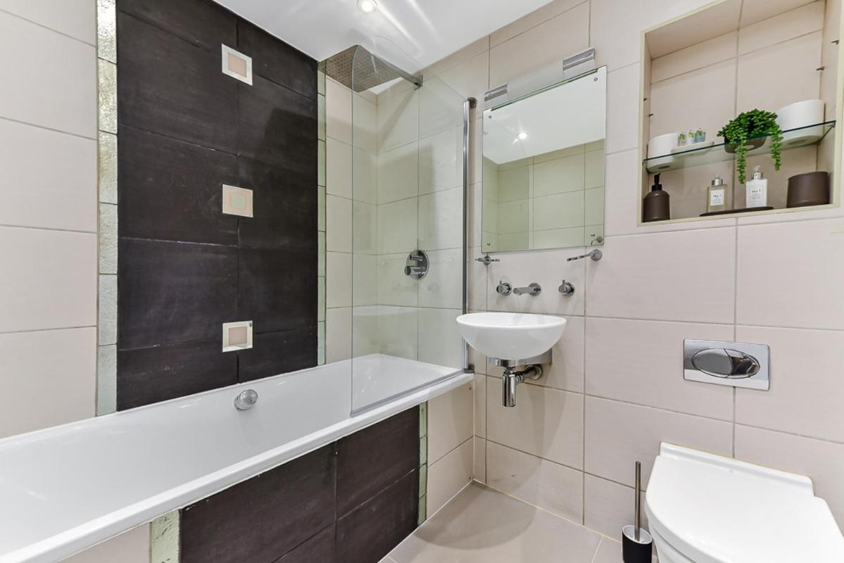 Spacious Cosy 2 Bed Flat, Central Londen Buitenkant foto
